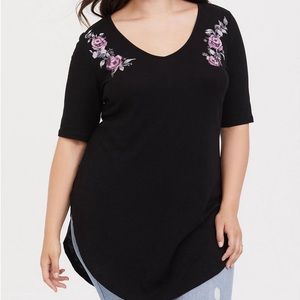 Torrid Floral Neck Tunic Tshirt